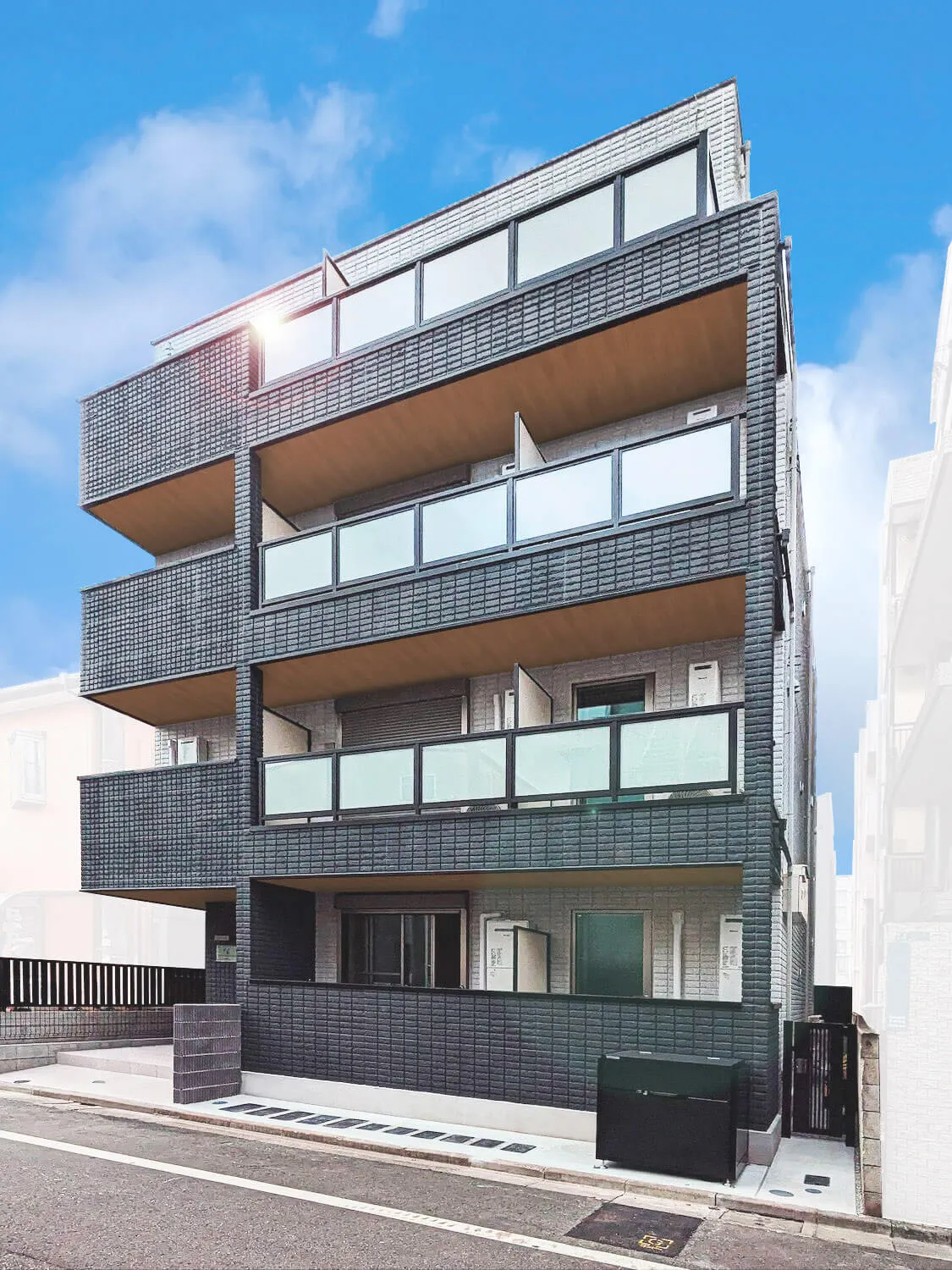AVENT-K仕様の4階建て高収益物件